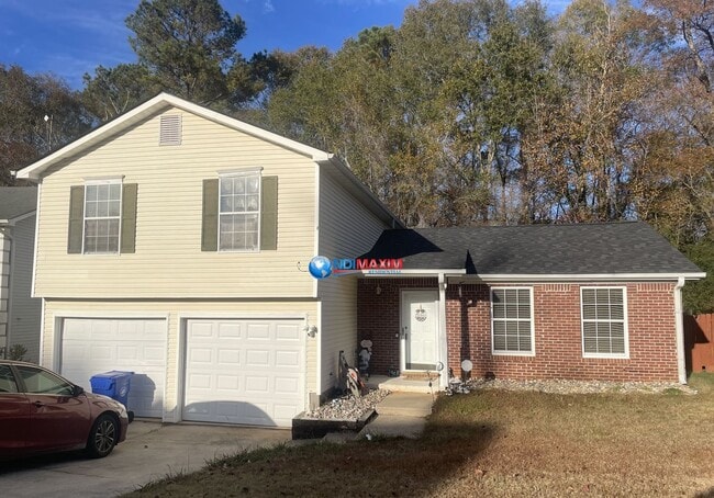 Primary Photo - Spacious 4 bedrooms split-level house in Lithonia