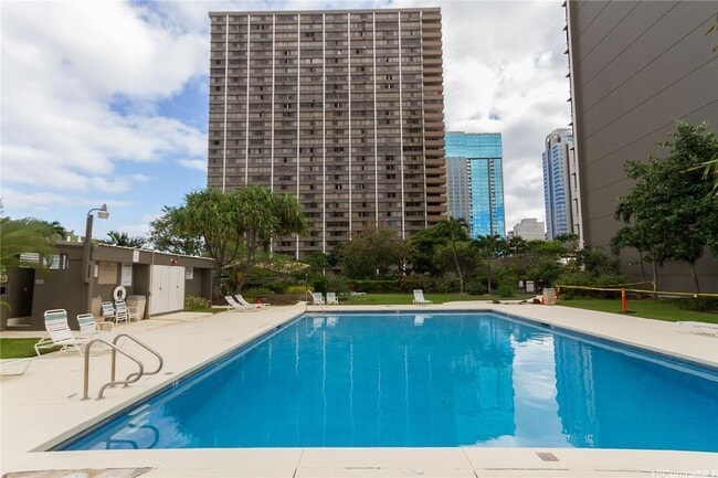 Building Photo - Kukui Plaza Ewa Tower - 1 bedroom 1 bath with 1 assigned parking