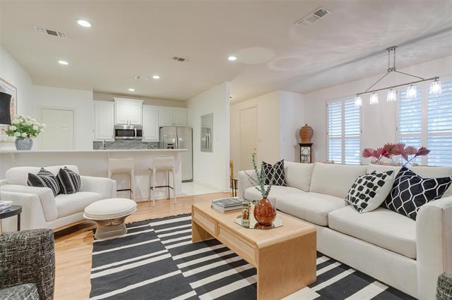 Building Photo - 5882 Pecan Chase