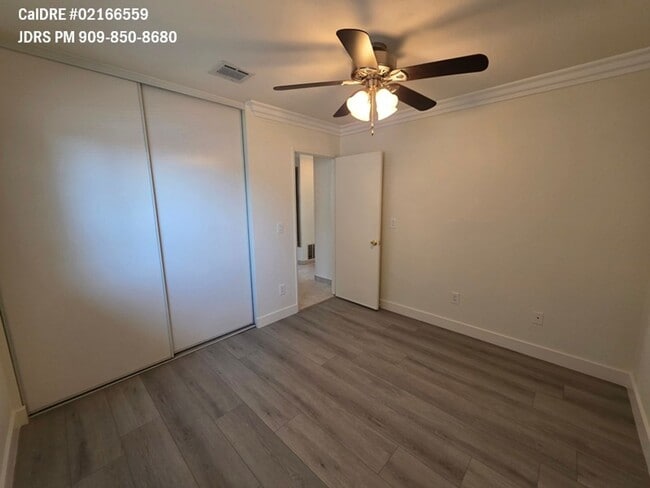 Building Photo - 9550 Cll Vejar