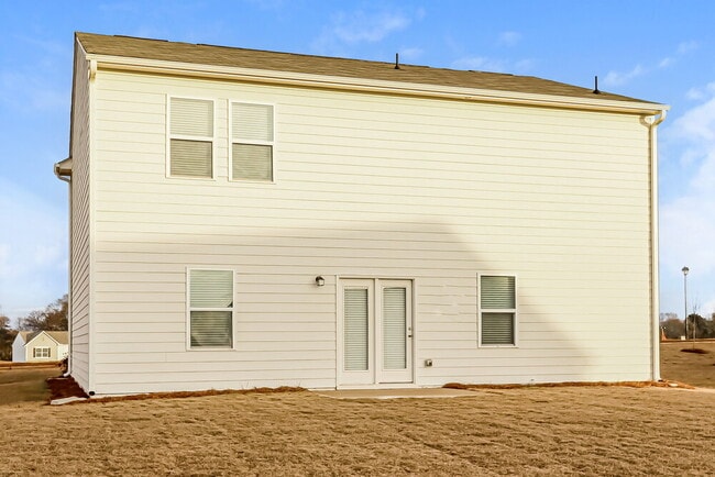 Building Photo - 103 Bentwater Wy