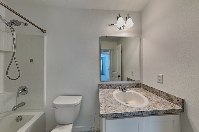 Building Photo - 3326 Azolla St