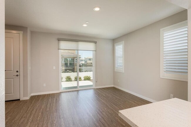 Building Photo - 3–4 Bedroom Solar Home in Rocklin – Office + Loft | Available Now