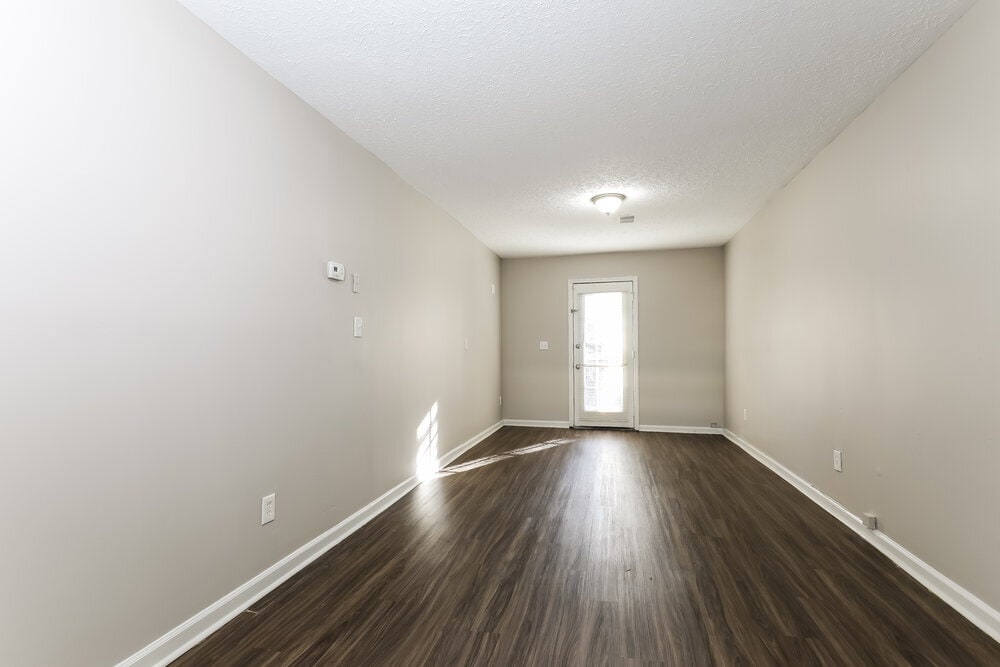 Building Photo - 6405 Beethoven Cir