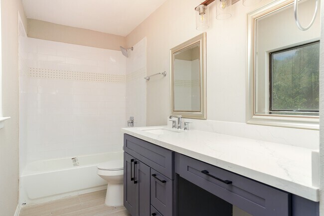 Building Photo - 11315 Morino Park