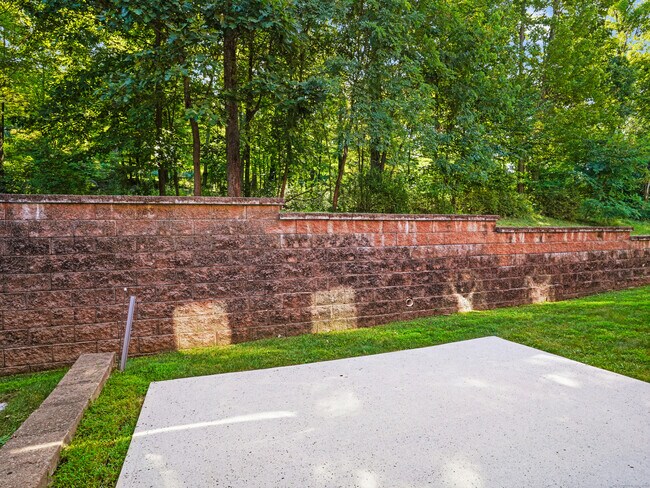 Building Photo - 16 Warrington Round