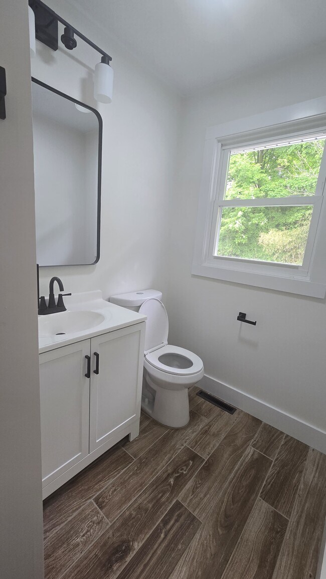 Building Photo - Greenwood Lake Owenrs LLC