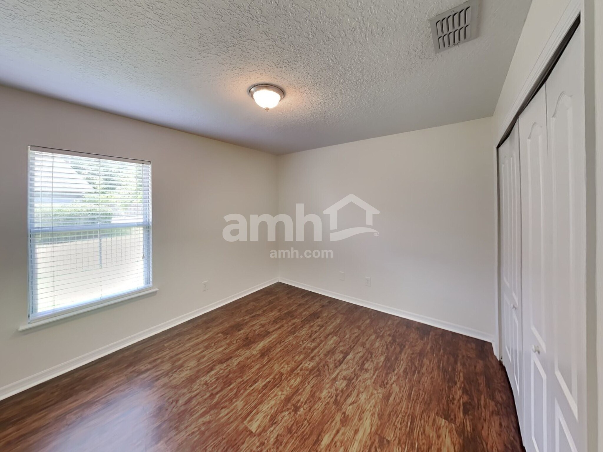 Building Photo - 14138 Devan Lee Dr W