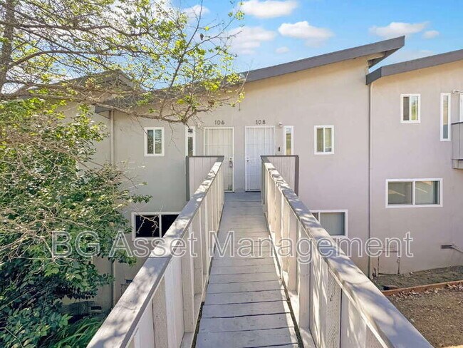 Building Photo - 106 Avian Dr