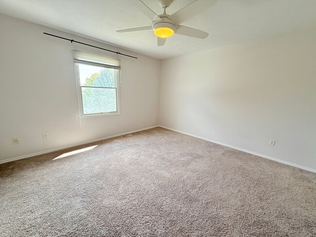 Building Photo - Photos Coming Soon – 3 Bedroom, 3.5 Bathro...