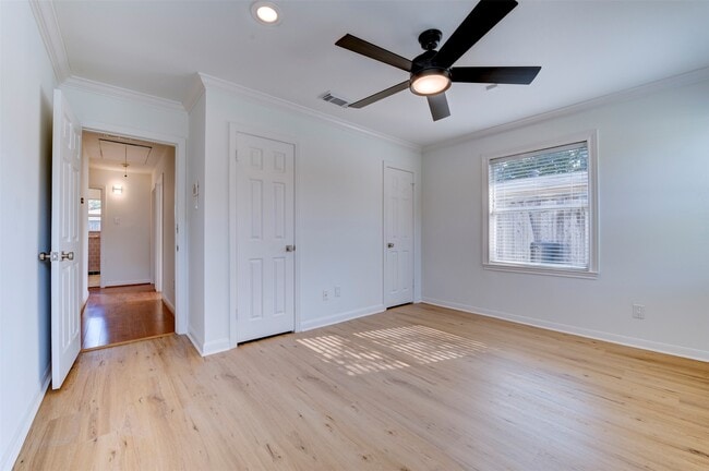 Building Photo - 1806 Gardenia Dr