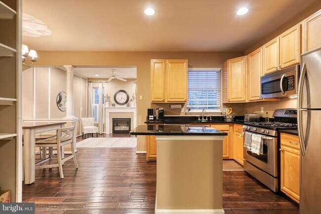 Building Photo - 2 Millhaven Ct