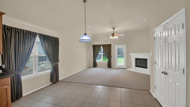 Building Photo - 11017 Casitas Dr