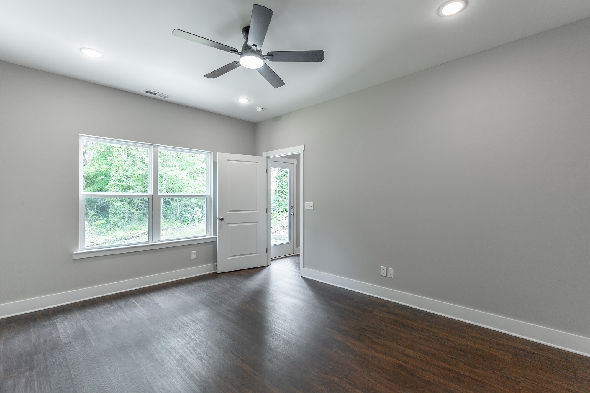 Building Photo - 4646 Heiskell Dr
