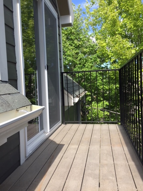 Building Photo - 2658 W Homer St