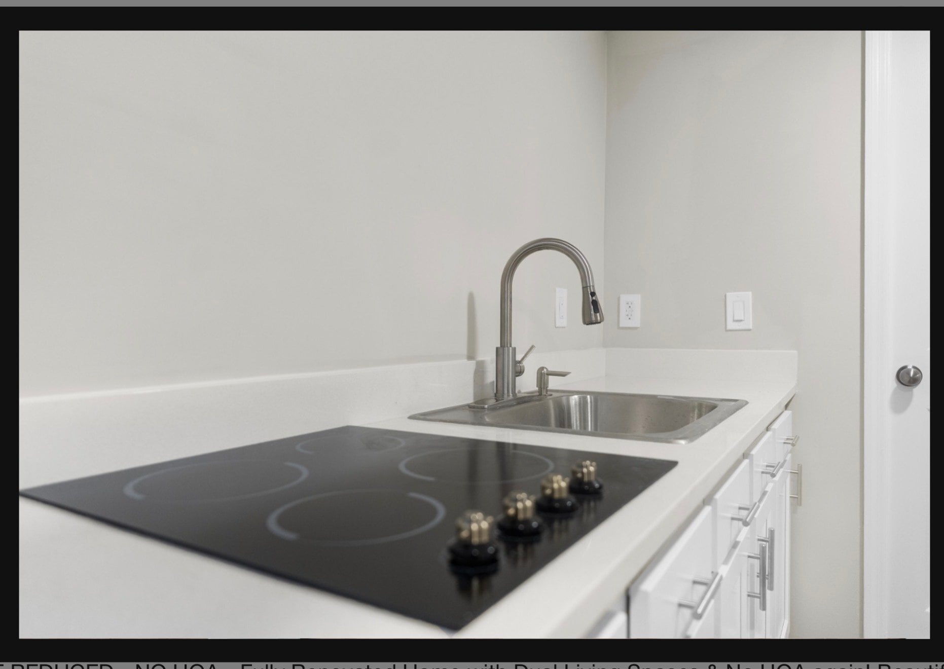 Building Photo - 3304 Cocoa Dr