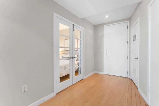 Building Photo - 1300 13th St NW