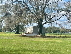 Building Photo - Renovated 3 bed/2 bath