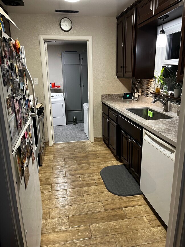 Building Photo - 3429 Bernal Ave