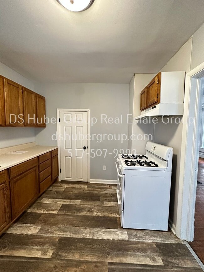 Building Photo - 1207 N Chestnut St