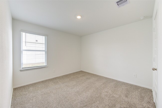 Building Photo - 2913 Misty Elm Ln