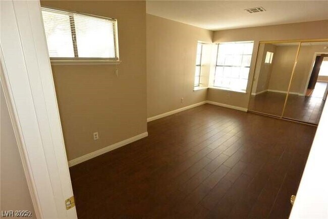 Building Photo - 5257 Crooked Valley Dr