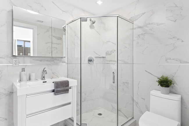 2BR-Bathroom1 - VECTOR