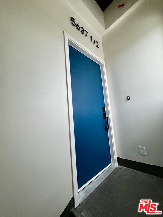 Building Photo - 5635 Homeside Ave