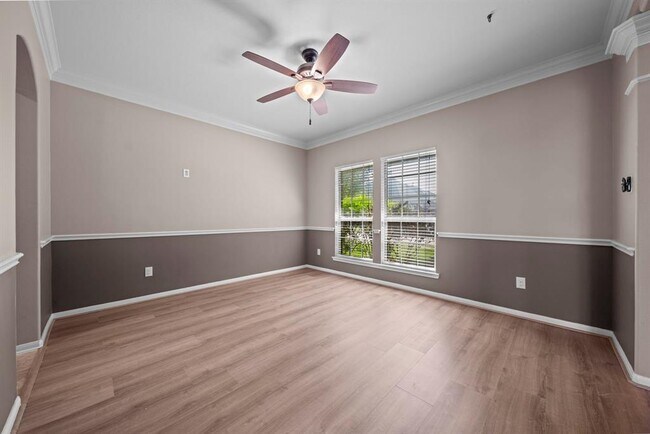 Building Photo - 4814 Peninsula Garden Way