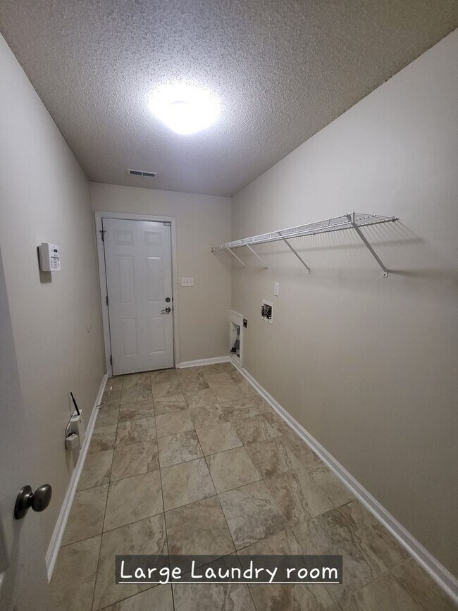 Building Photo - 139 Autumn Haven Ln