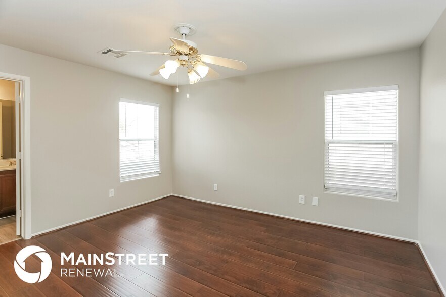 Building Photo - 4546 Pommerelle St