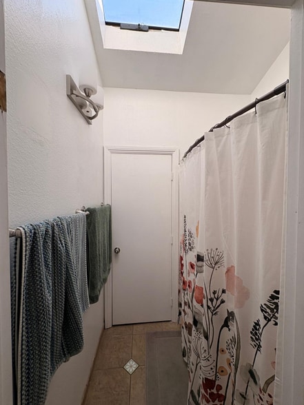 Building Photo - 267 N Holliston Ave