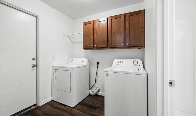 Building Photo - 1720 E Hermosa Dr