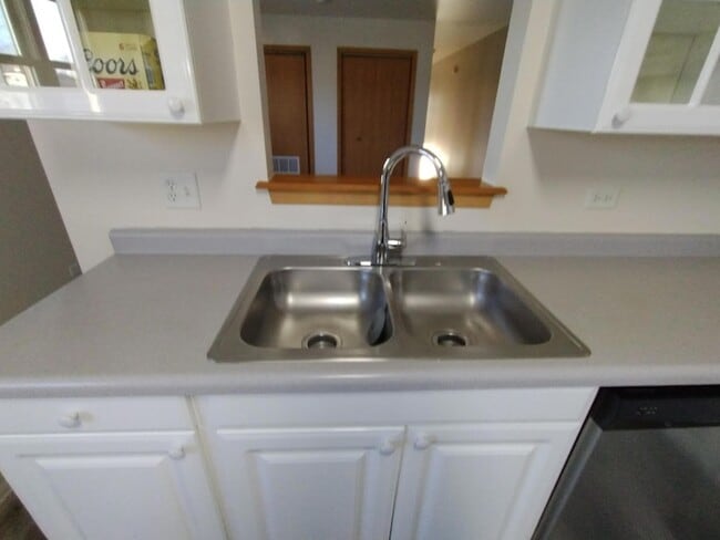 Building Photo - 221 N Broad St