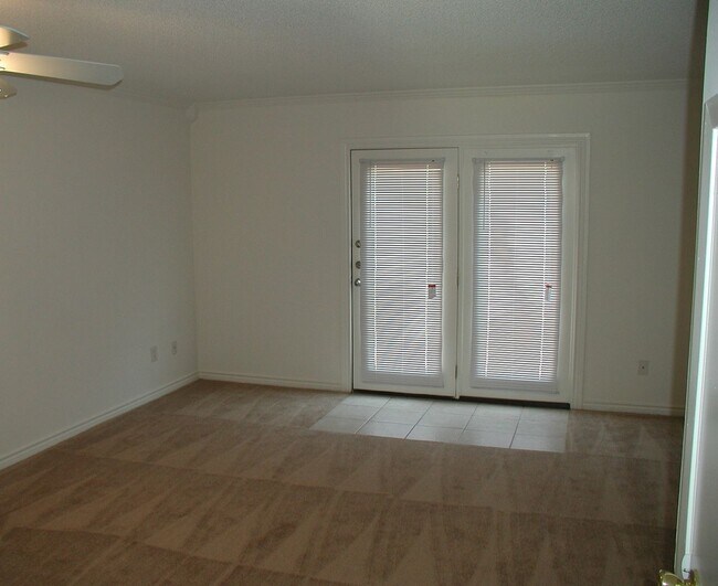 Building Photo - 4000 Scruggs Dr