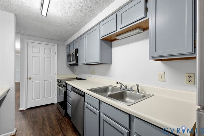 Building Photo - 7604 Roscommon Ct