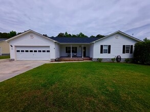 Building Photo - 3 BR 2 BA Beaver Creek