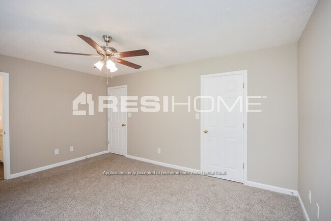 Building Photo - 138 Floresta Dr