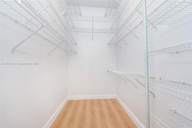 Building Photo - 721 NW 193rd Ave