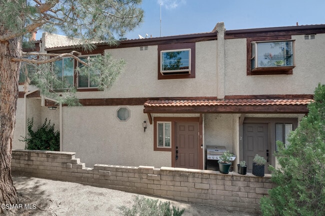 Building Photo - 5321 Colodny Dr
