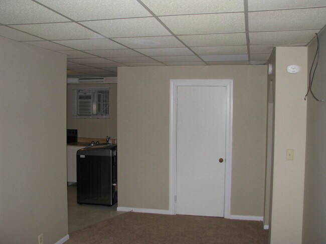 Building Photo - 901 Park St