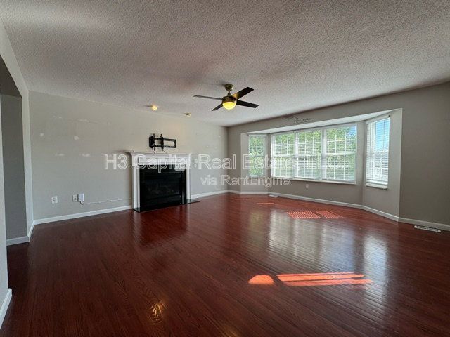 Building Photo - 1041 Flora Lake Ct