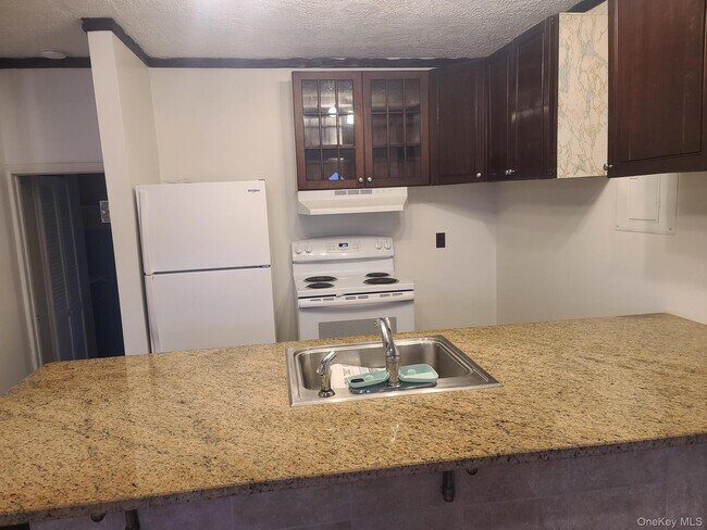 Building Photo - 1547 US-9