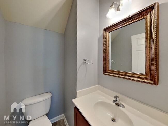 Building Photo - 909 Summer Storm Dr