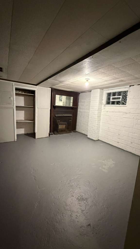 Building Photo - 13901 Tyler Ave