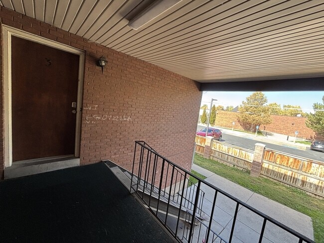 Building Photo - 4768 S Bonair St