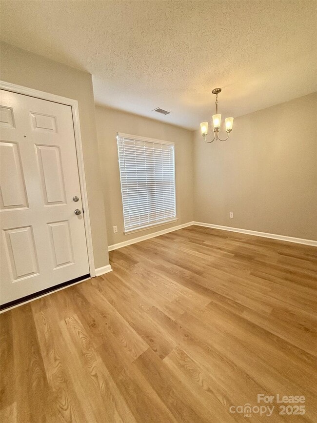 Building Photo - 17557 Tuscany Ln