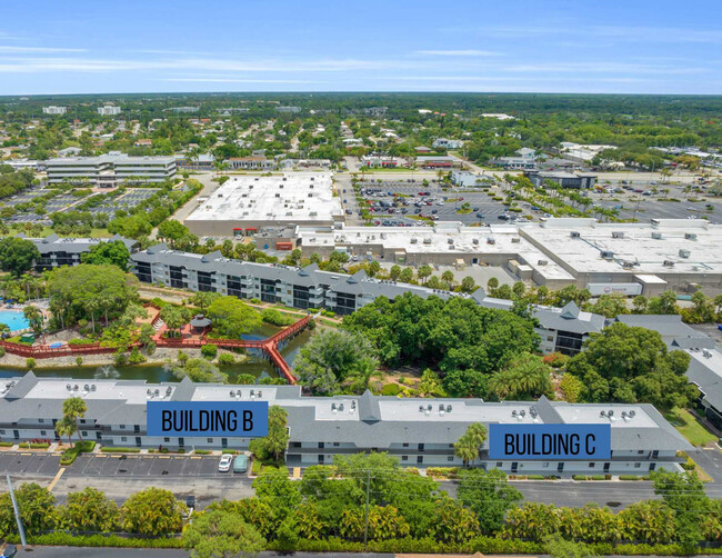 Building Photo - 600 Neapolitan Way