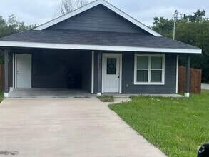 Building Photo - 4200 Caddo St
