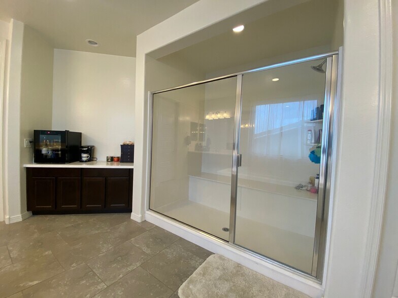 Building Photo - 22868 E Desert Hills Dr
